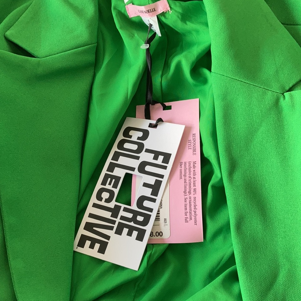 Bright Green Tailored Women's Blazer - Picture 4 of 5